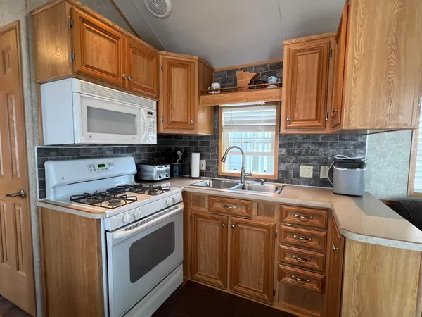 $115,900 | 46019 State Highway 47, Unit 5, Isle, MN 56342