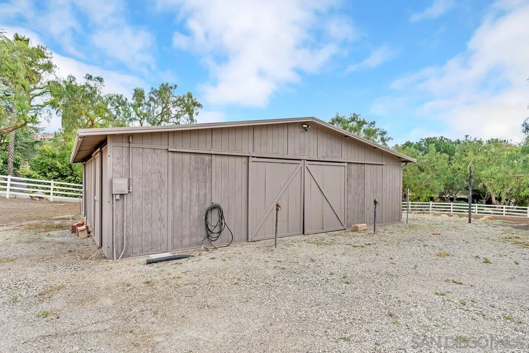 14930 Eastvale Road Poway, CA 92064 - Photo 52 of 60