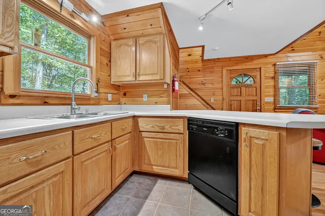 $399,900 | 1466 Indian Trail, McCaysville, GA 30555