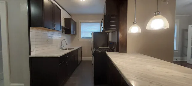 $1,600 | 3717 Audubon Place, Unit 1, Houston, TX 77006