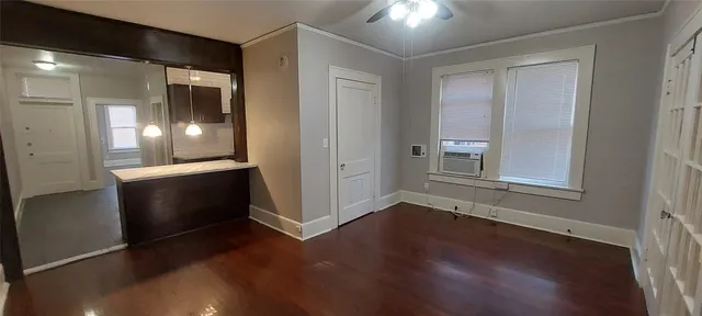 $1,600 | 3717 Audubon Place, Unit 1, Houston, TX 77006