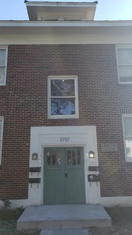 $1,600 | 3717 Audubon Place, Unit 1, Houston, TX 77006