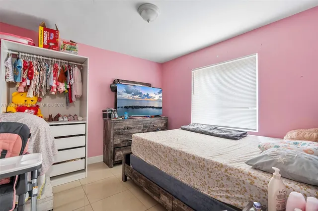 $9,000,000 | 2400 Northwest 16th St Road, Miami, FL 33125