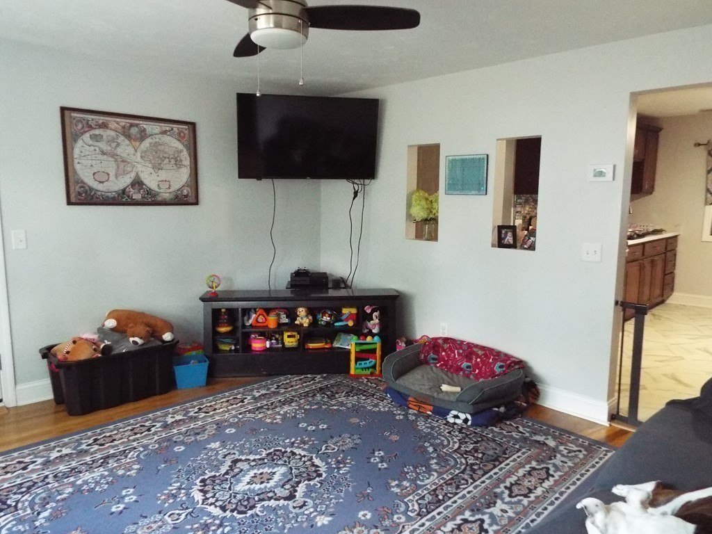 10 Vecchia Street, Unit D Webster, MA 01570 - Photo 8 of 9