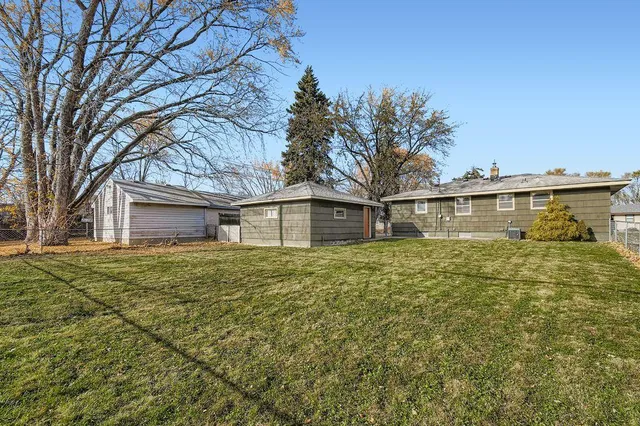 $319,900 | 80 Sherrie Lane, Woodbury, MN 55125