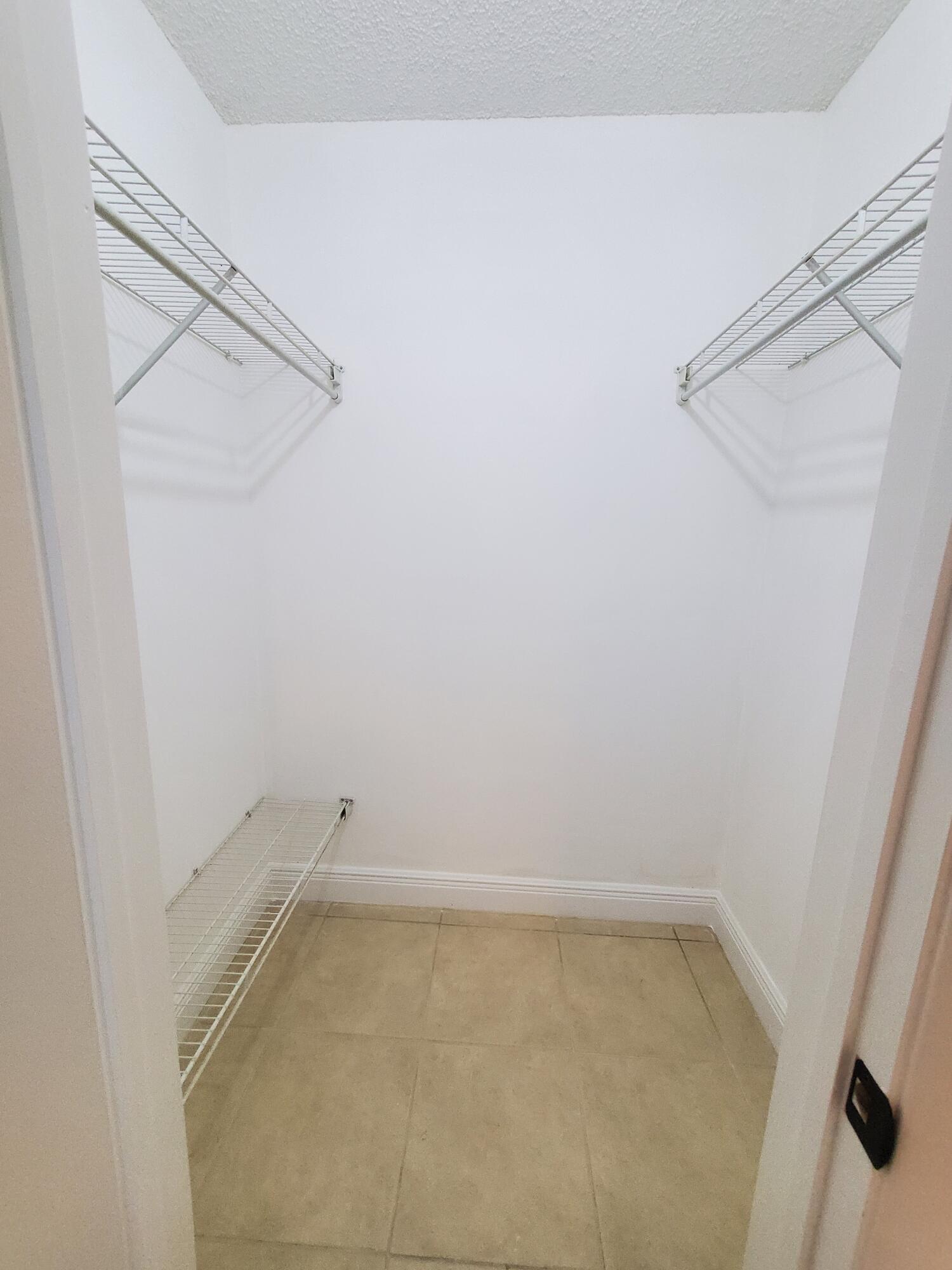 313 Southwest 1st Court, Unit L4 Pompano Beach, FL 33060 - Photo 13 of 17 20230521_102114