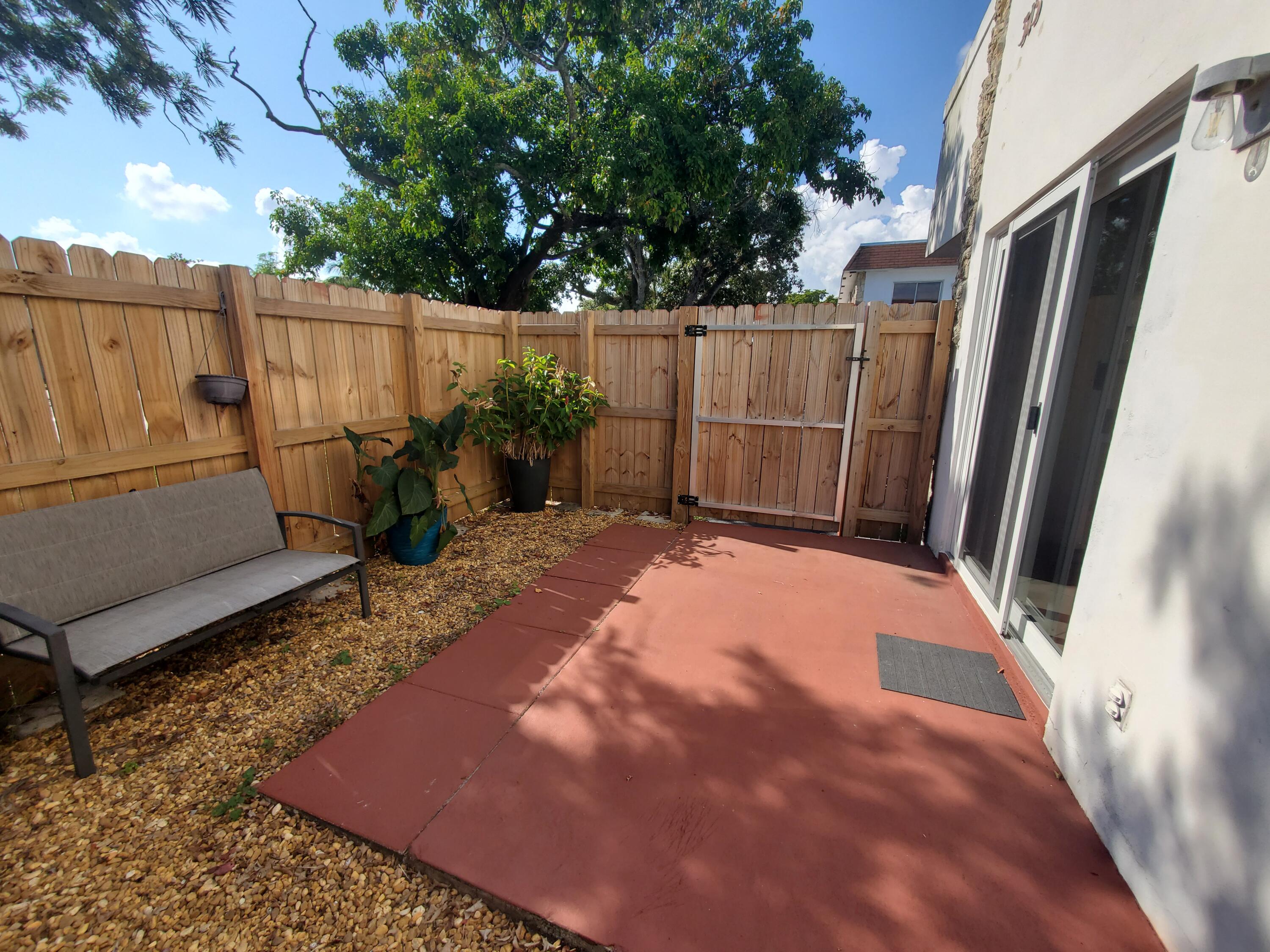 313 Southwest 1st Court, Unit L4 Pompano Beach, FL 33060 - Photo 2 of 17 20251124_125214