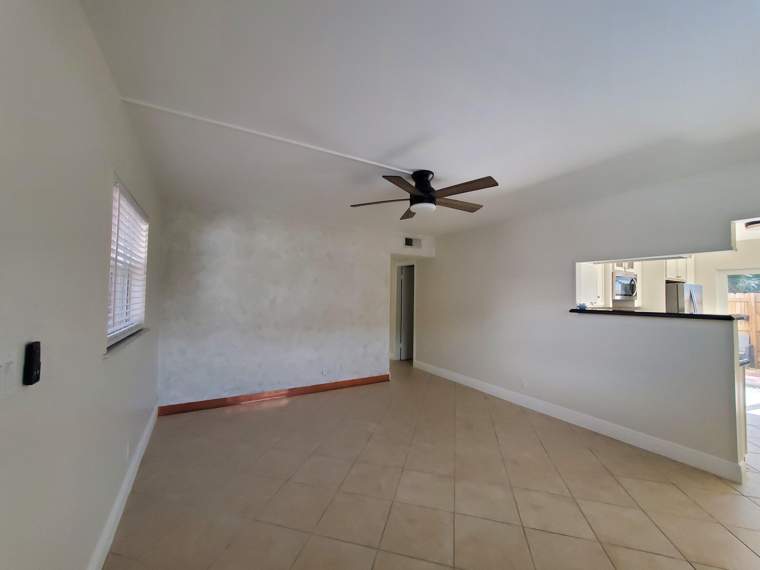 313 Southwest 1st Court, Unit L4 Pompano Beach, FL 33060 - Photo 6 of 17 20251124_123713
