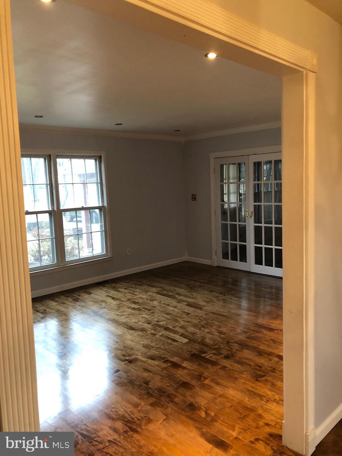 65 Greenvale Road Cherry Hill, NJ 08034 - Photo 5 of 24 view from dining area into living room