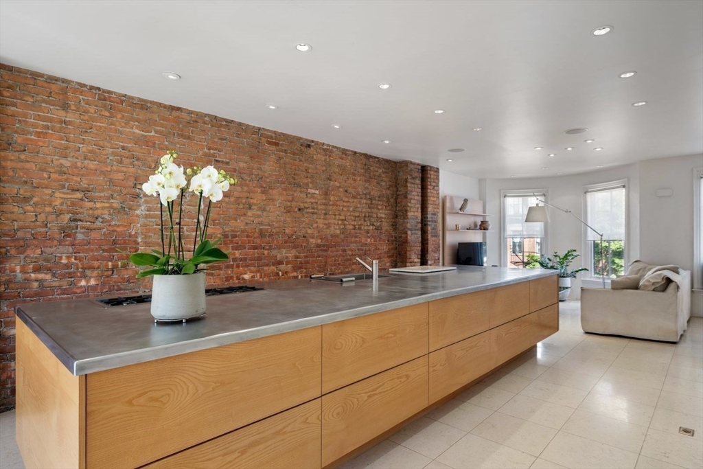 80 Appleton Street, Unit 80 Boston, MA 02116 - Photo 9 of 42