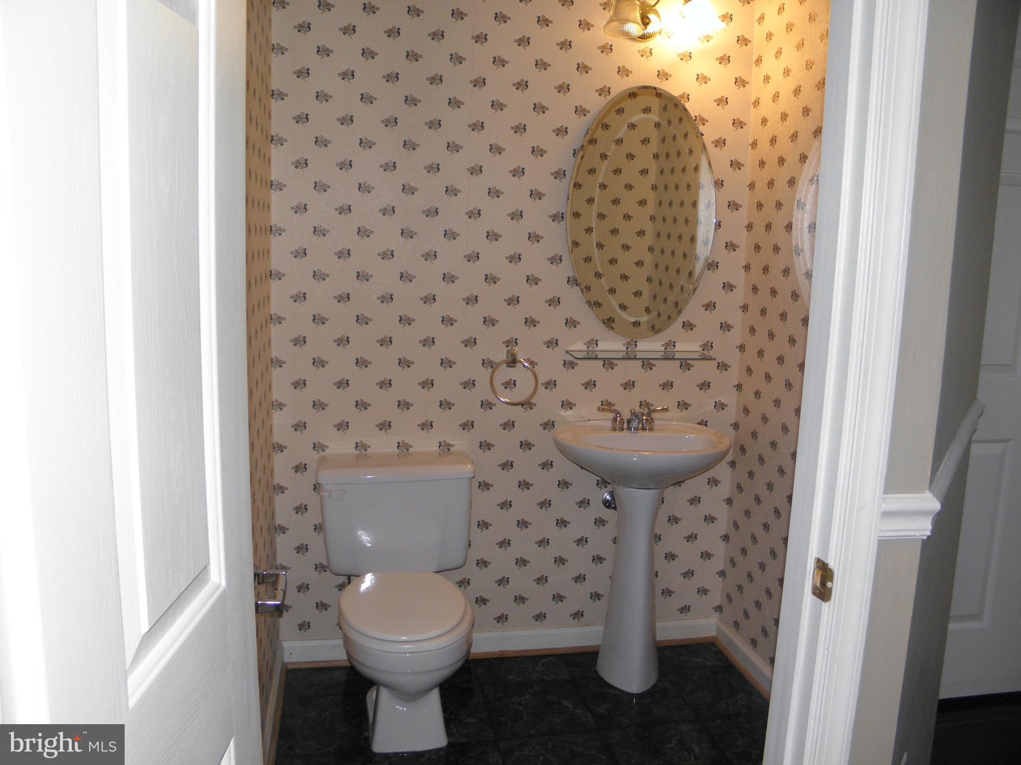 5211 Castlestone Drive Rosedale, MD 21237 - Photo 11 of 24 Gallery Image 11