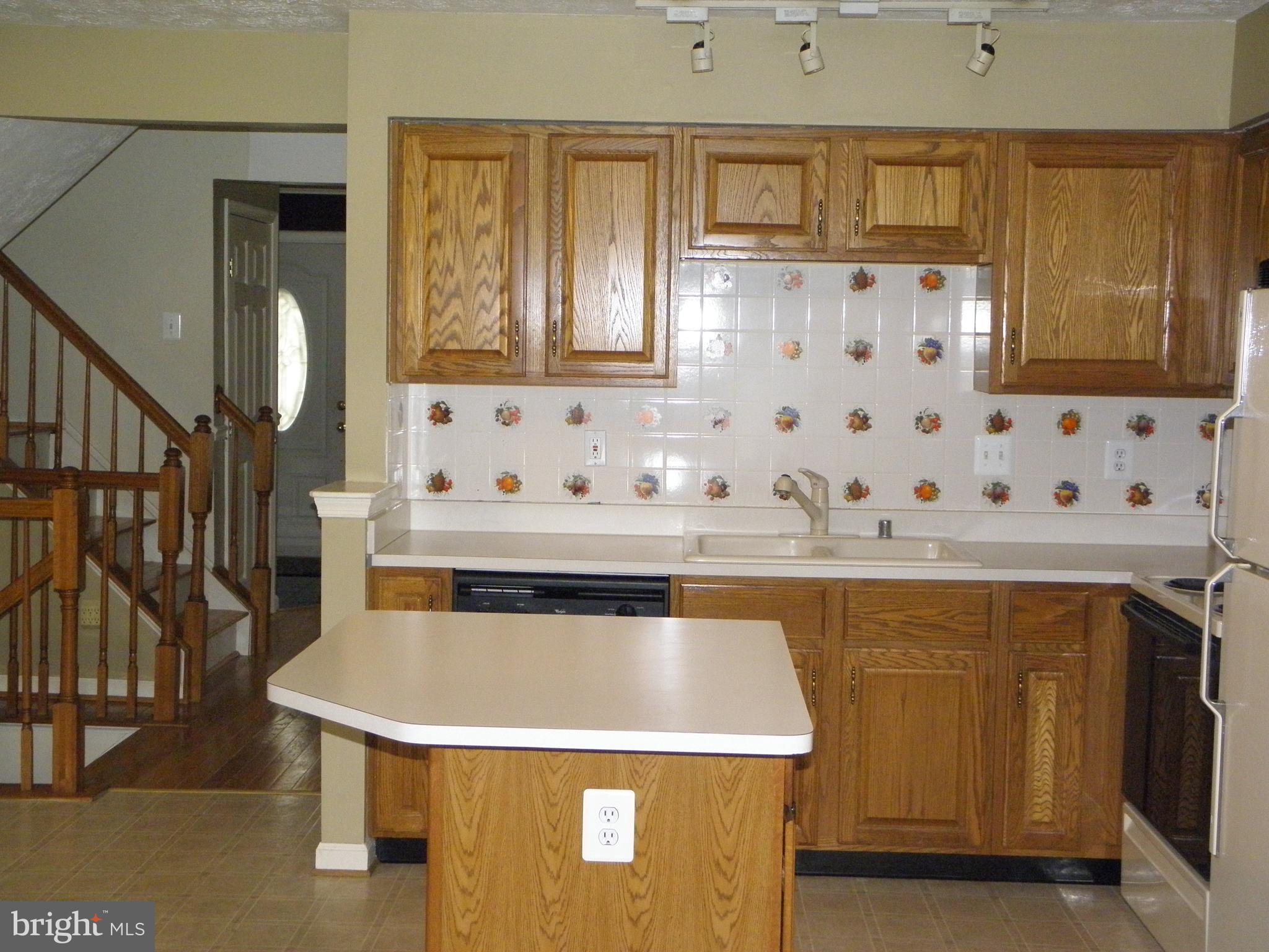 5211 Castlestone Drive Rosedale, MD 21237 - Photo 7 of 24 Gallery Image 7