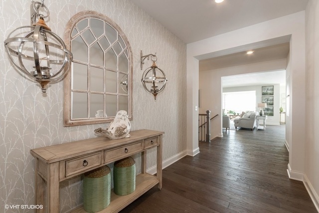 3619 Eldorado Road Elgin, IL 60124 - Photo 2 of 14 Gallery Image 2
