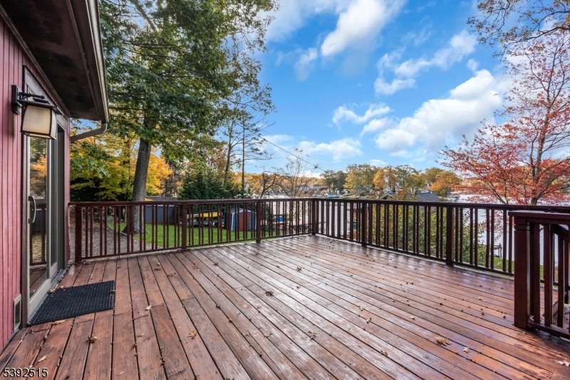 2 Oneida Avenue Hopatcong, NJ 07843 - Photo 32 of 48