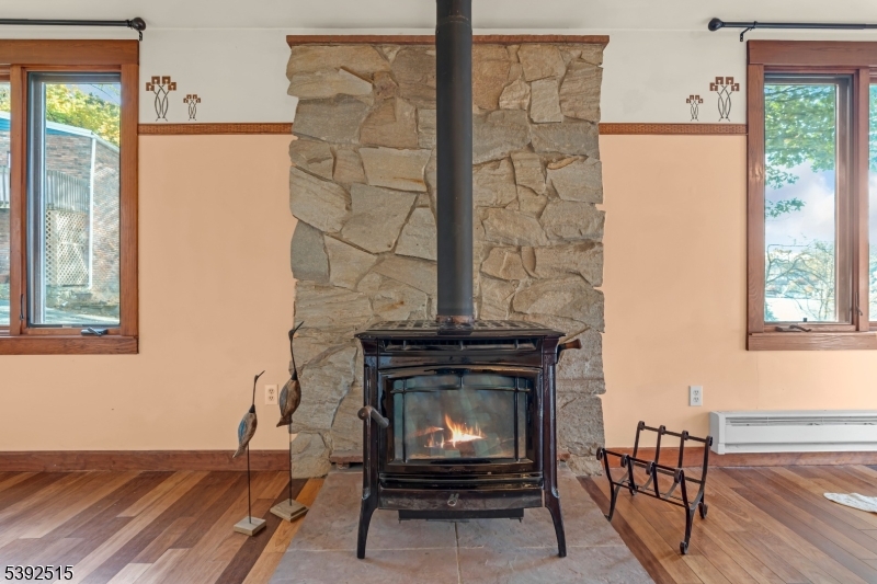 2 Oneida Avenue Hopatcong, NJ 07843 - Photo 9 of 48