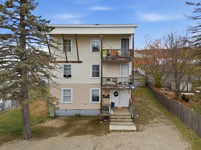 $675,000 | 618 Prescott Street, Manchester, NH 03103