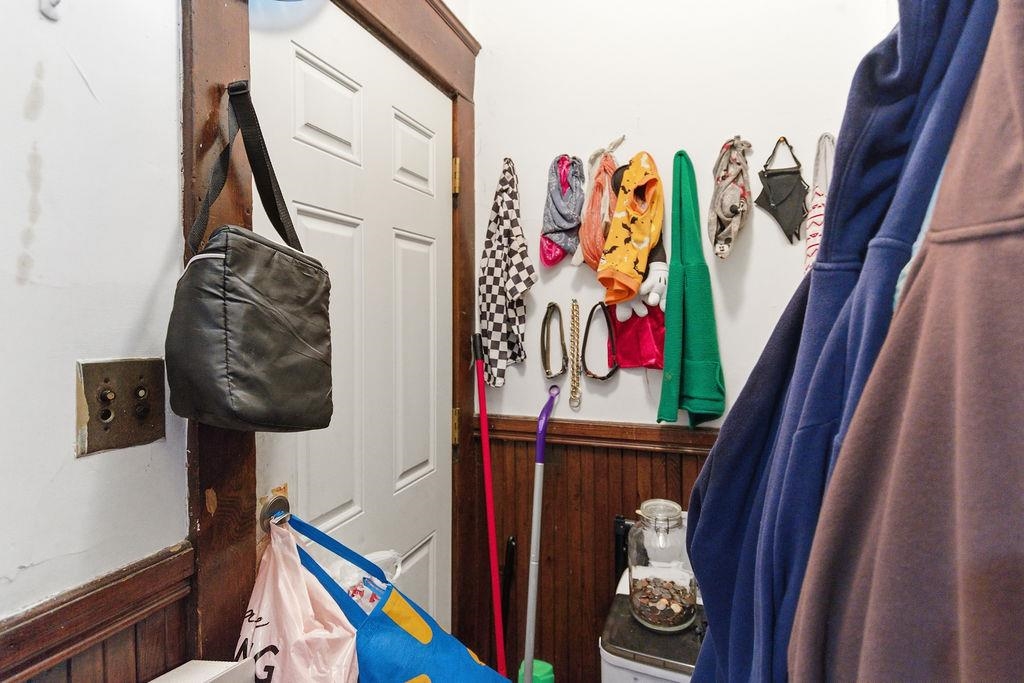 618 Prescott Street Manchester, NH 03103 - Photo 9 of 29