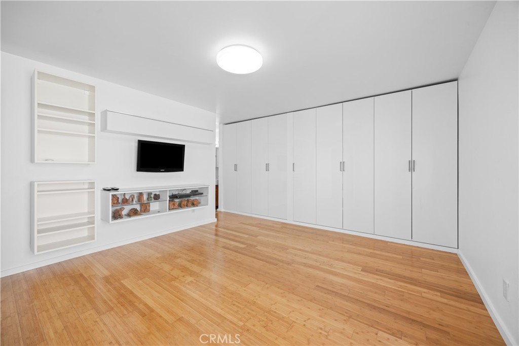 14960 Victory Boulevard, Unit 102 Van Nuys, CA 91411 - Photo 17 of 26 Bedroom 2