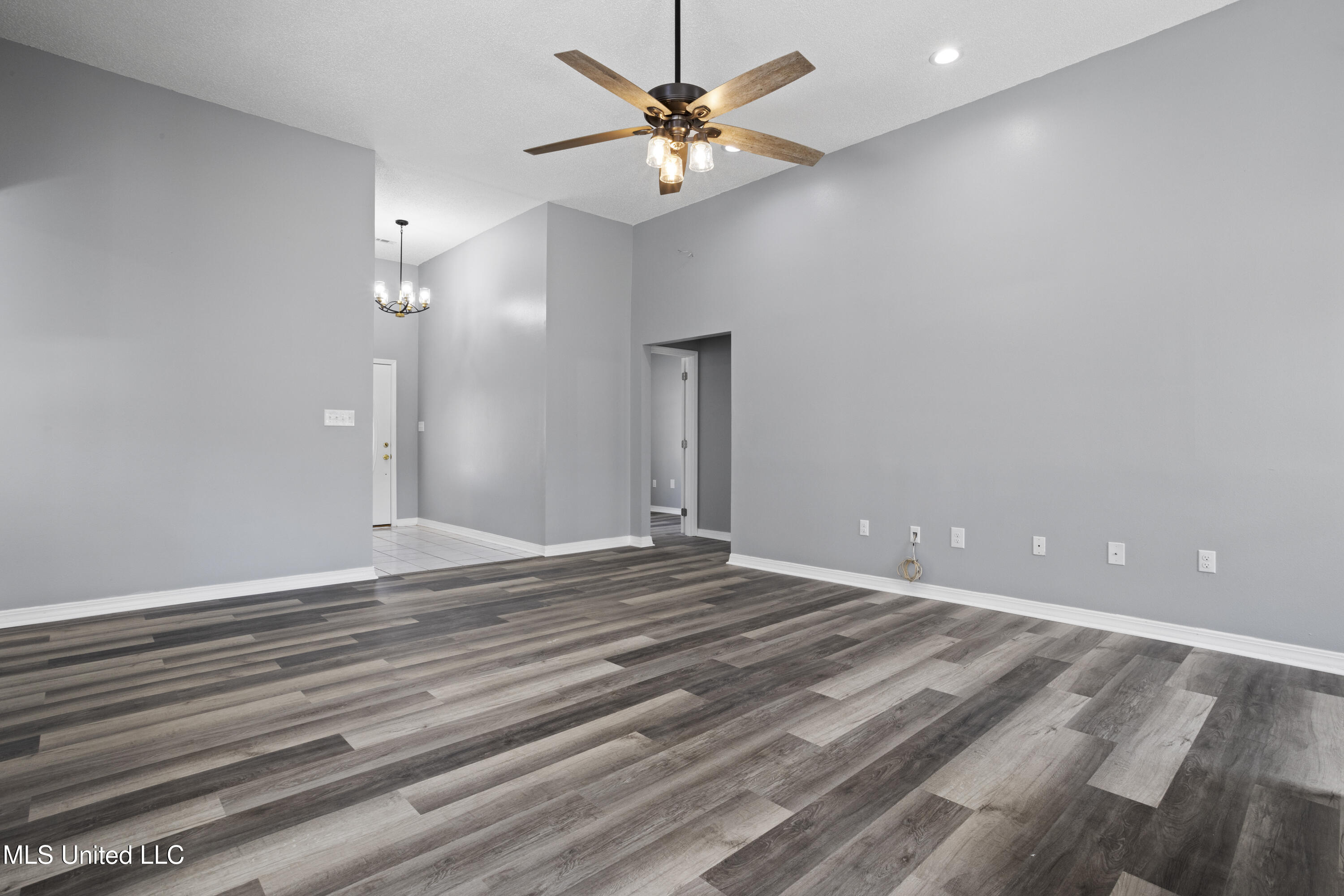 25975 Highway 43 South Picayune, MS 39466 - Photo 14 of 68 Living Room