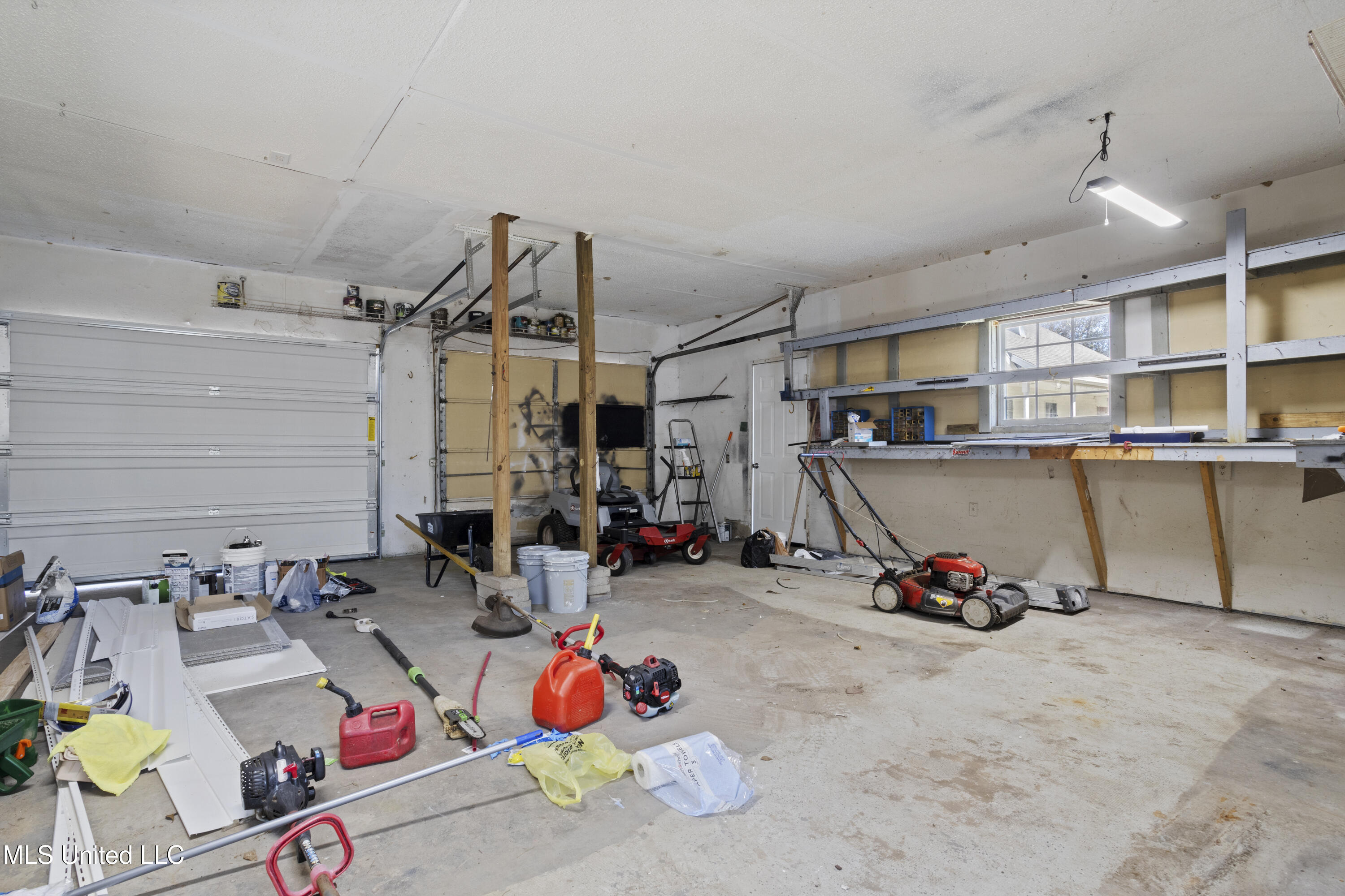 25975 Highway 43 South Picayune, MS 39466 - Photo 48 of 68 Garage