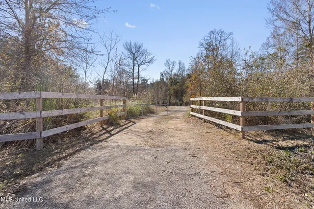 $349,000 | 25975 Highway 43 South, Picayune, MS 39466