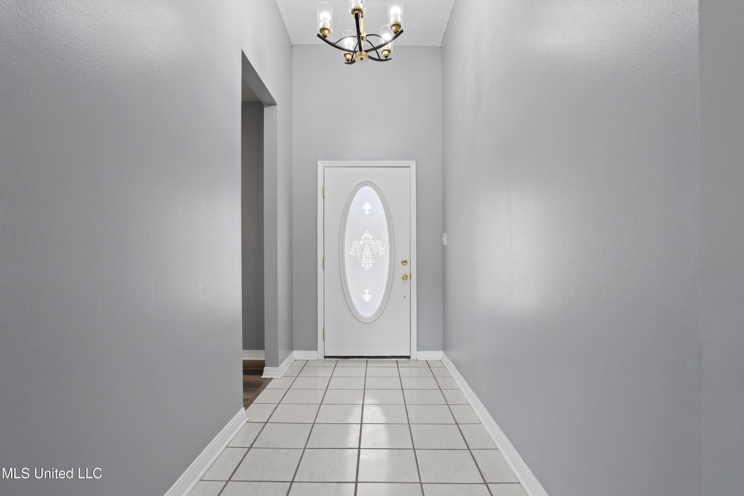 25975 Highway 43 South Picayune, MS 39466 - Photo 9 of 68 Foyer Entrance