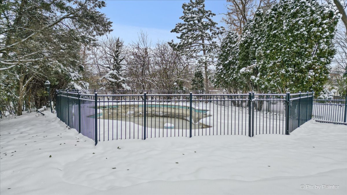 274 Timber View Drive Oak Brook, IL 60523 - Photo 51 of 68 a view of a fence and trees