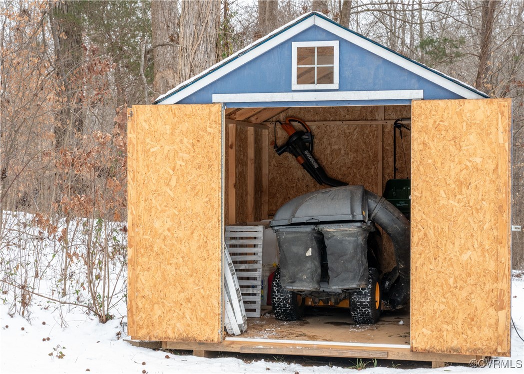 2750 Trenholm Road Powhatan, VA 23139 - Photo 32 of 42 Storage unit