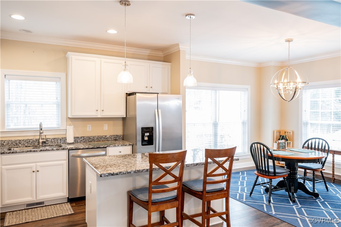 2750 Trenholm Road Powhatan, VA 23139 - Photo 5 of 42 Kitchen with pendant lighting, recessed lighting,