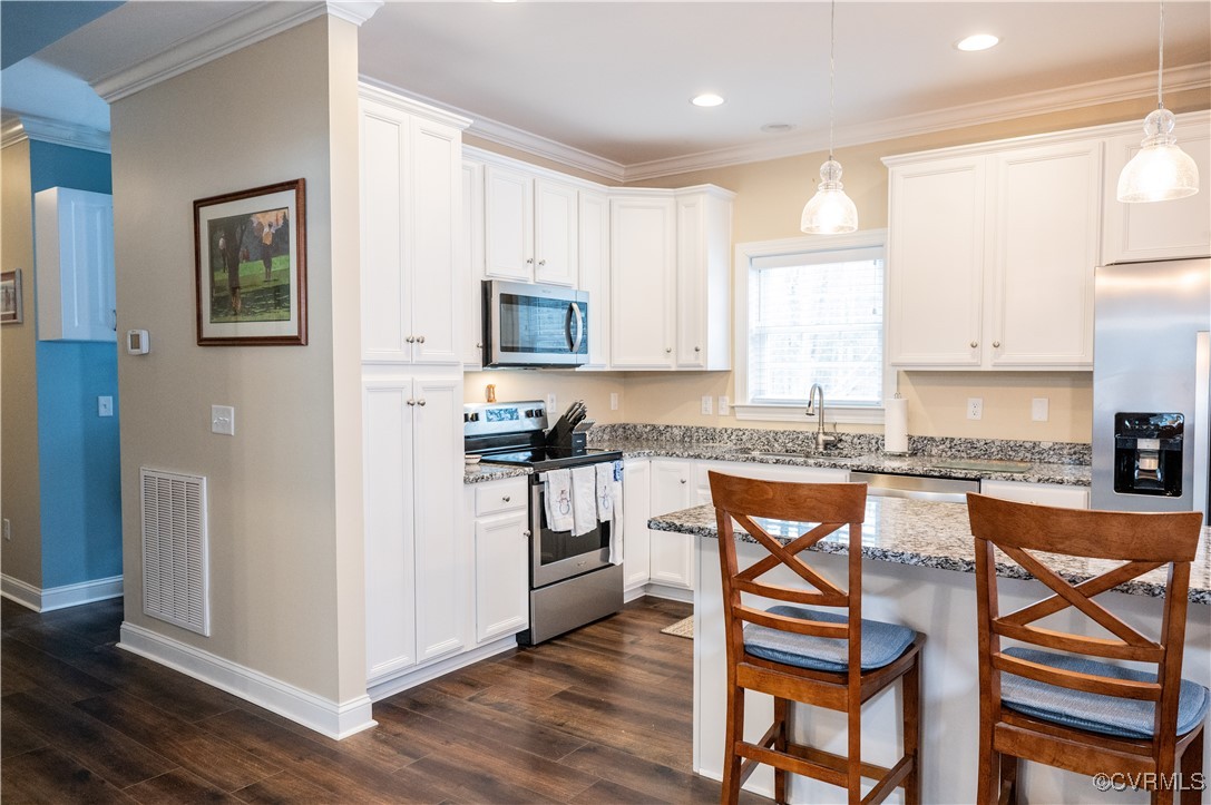 2750 Trenholm Road Powhatan, VA 23139 - Photo 9 of 42 Kitchen with appliances with stainless steel finis