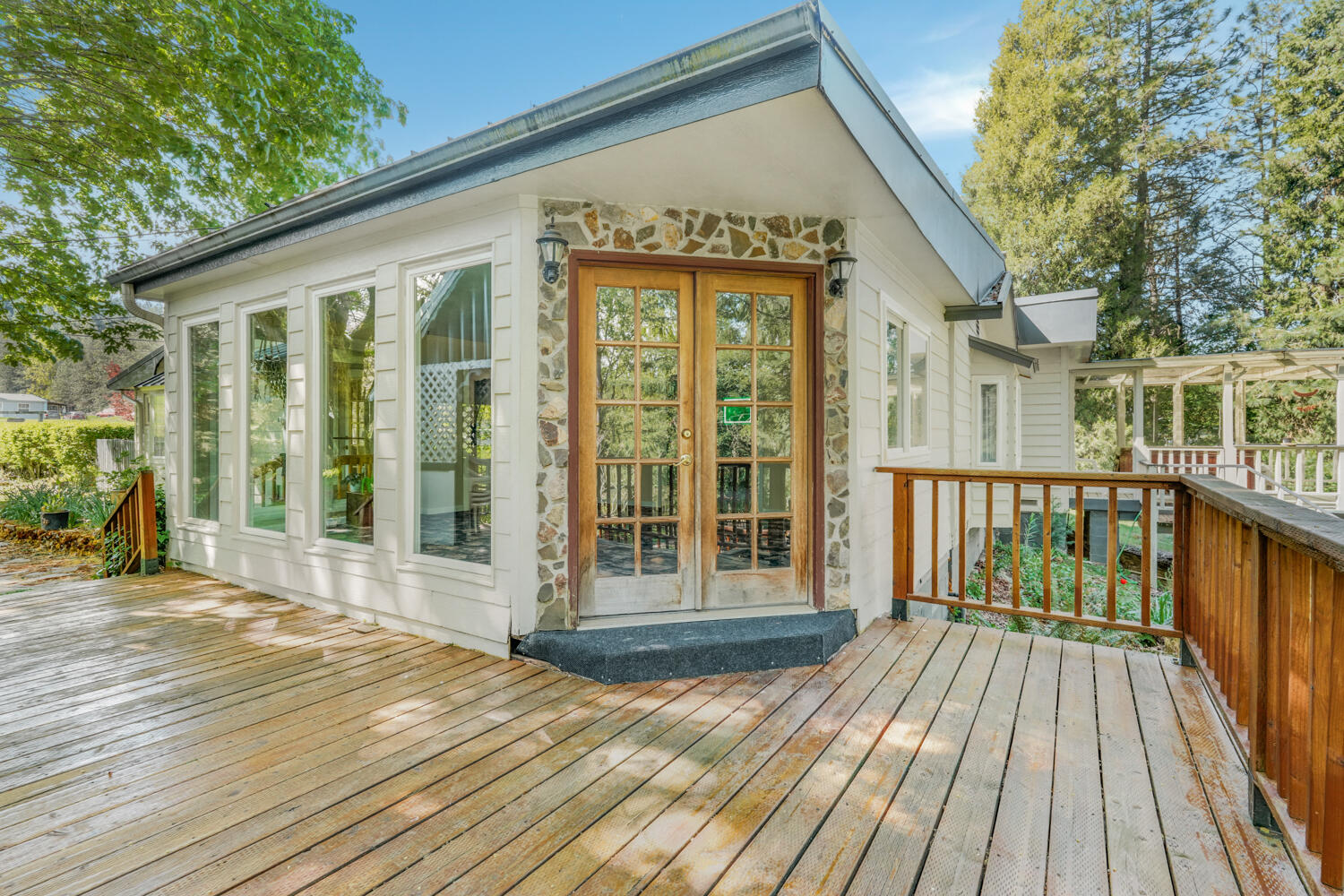 1381 Oak Hill Road Roseburg, OR 97471 - Photo 12 of 47 DSC00916