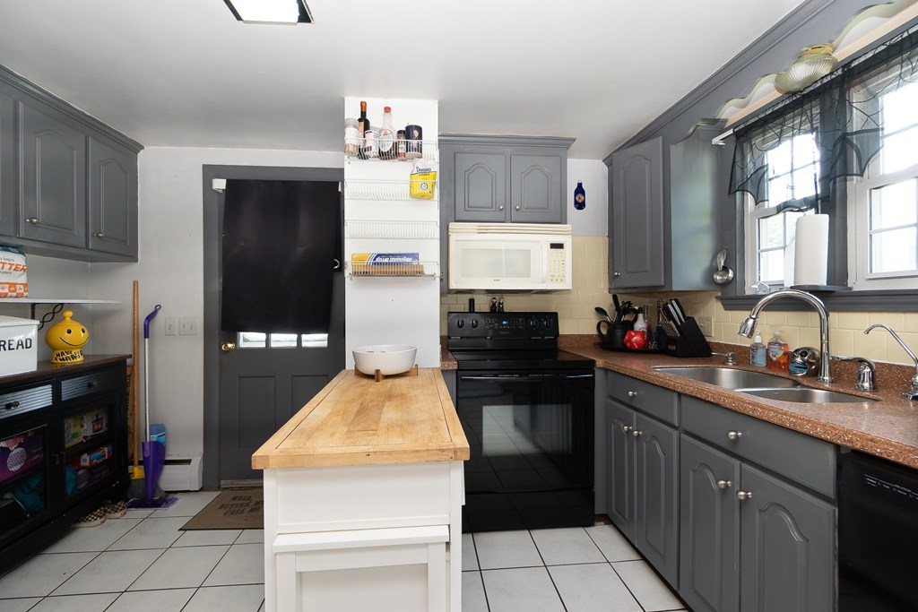 5 Berube Road Salem, MA 01970 - Photo 12 of 39 Gallery Image 12