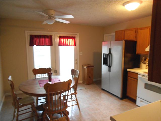 577 Foxfield Road Hopkinsville, KY 42240 - Photo 12 of 13 Gallery Image 12