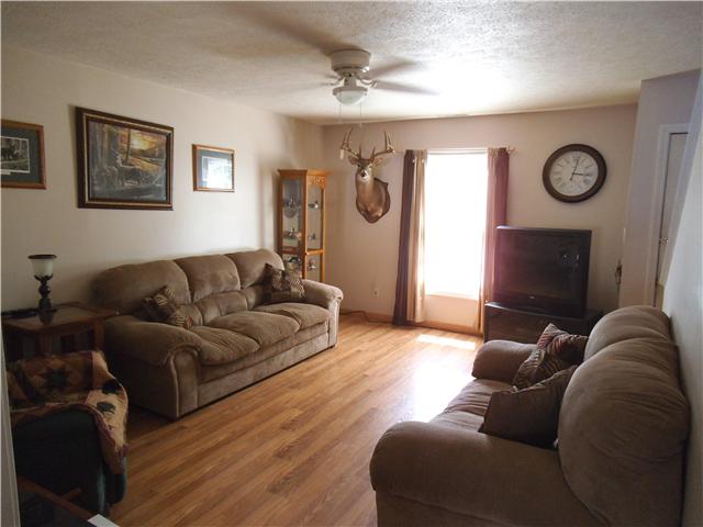 577 Foxfield Road Hopkinsville, KY 42240 - Photo 8 of 13 Gallery Image 8