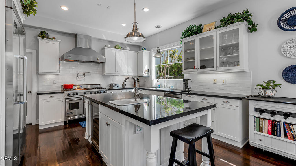 5010 Terramar Way Oxnard, CA 93035 - Photo 13 of 41 Kitchen_02