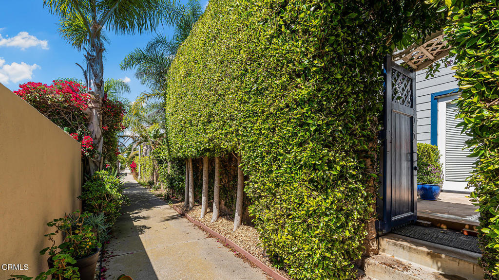 5010 Terramar Way Oxnard, CA 93035 - Photo 39 of 41 Breezeway_03