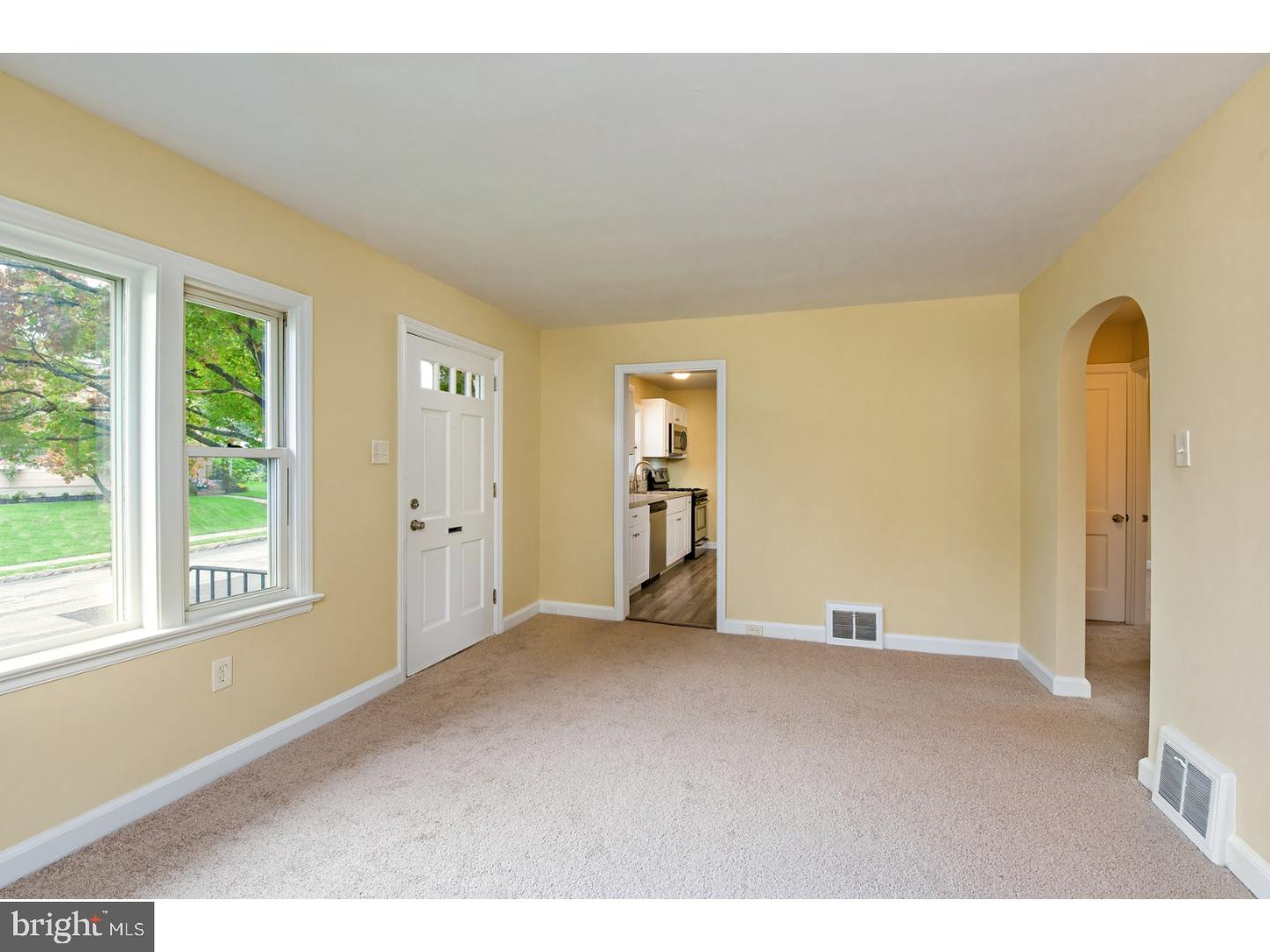 1335 Lacrosse Avenue Reading, PA 19607 - Photo 4 of 22 Gallery Image 4