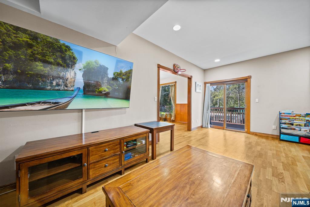191 Tenafly Road Tenafly, NJ 07670 - Photo 17 of 44