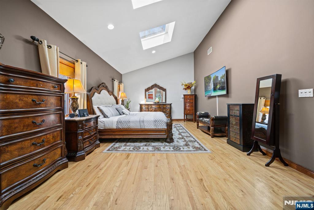 191 Tenafly Road Tenafly, NJ 07670 - Photo 21 of 44