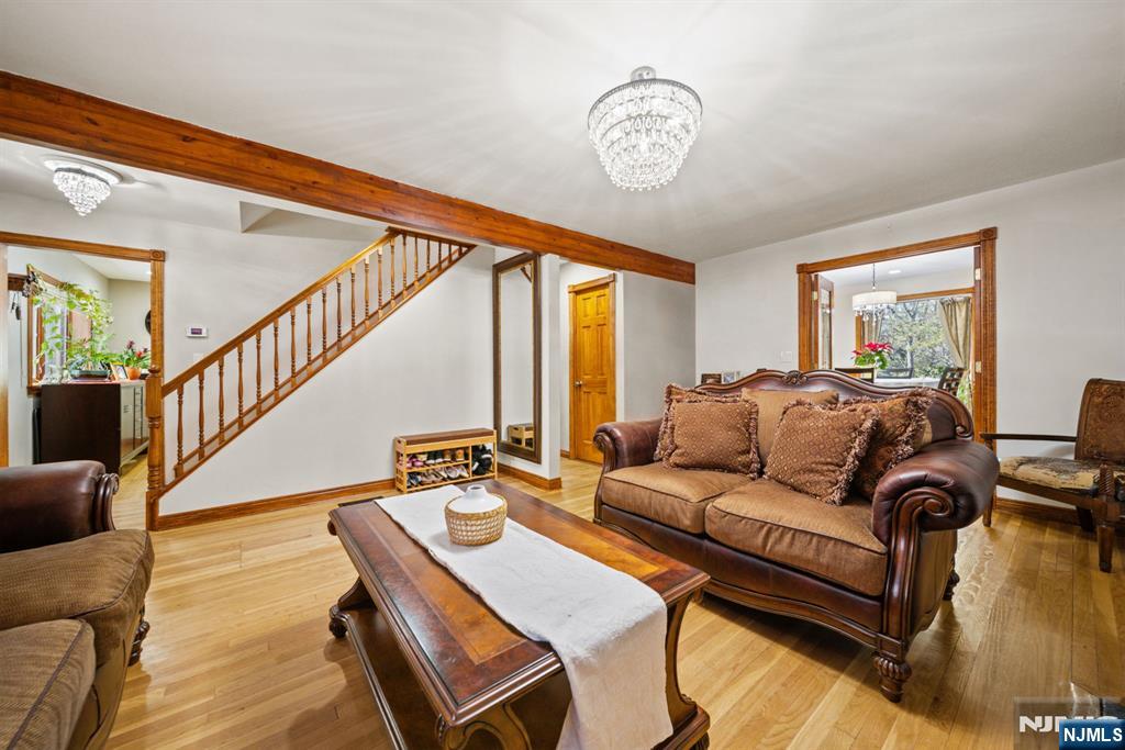 191 Tenafly Road Tenafly, NJ 07670 - Photo 3 of 44