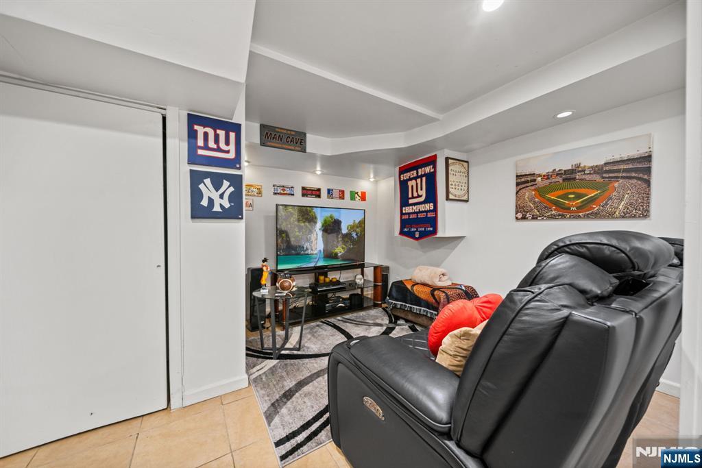 191 Tenafly Road Tenafly, NJ 07670 - Photo 32 of 44