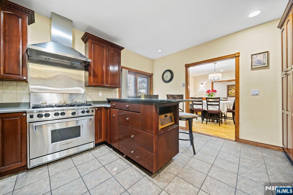 191 Tenafly Road Tenafly, NJ 07670 - Photo 8 of 44