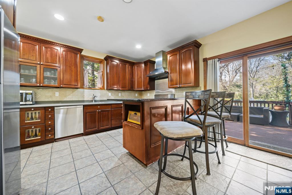 191 Tenafly Road Tenafly, NJ 07670 - Photo 9 of 44