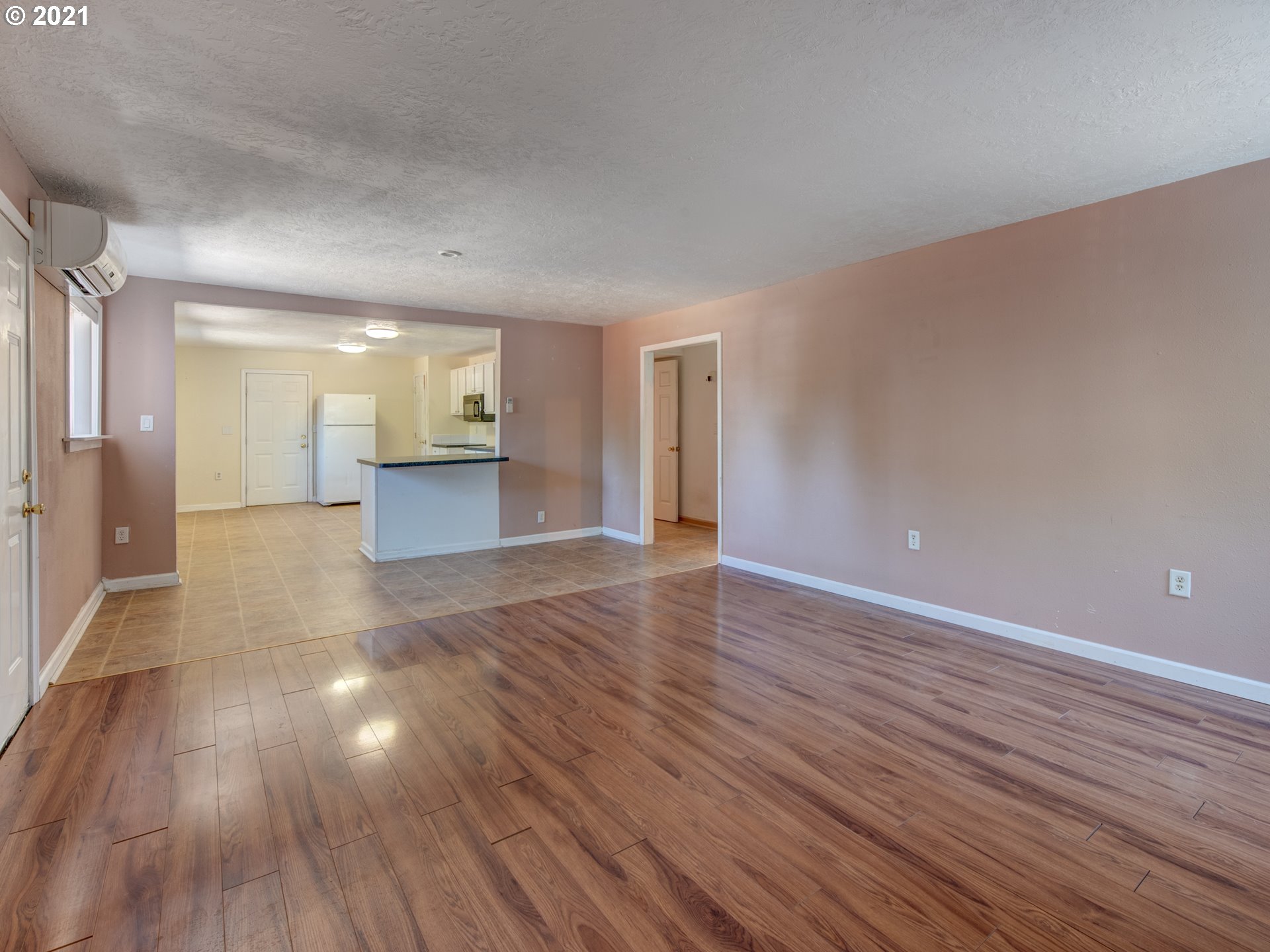 2721 D Street Springfield, OR 97477 - Photo 3 of 20