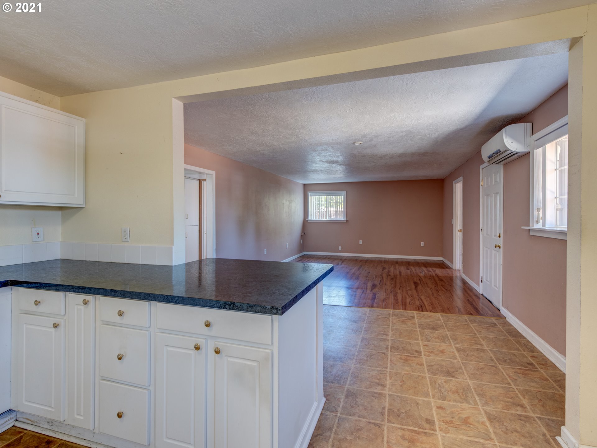 2721 D Street Springfield, OR 97477 - Photo 8 of 20