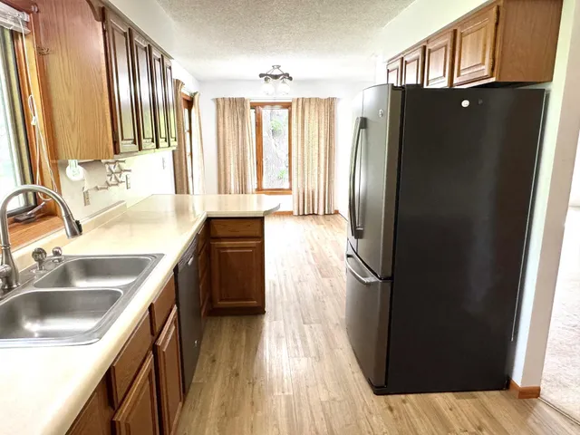 $249,900 | 302 5th Street Southeast, Roseau, MN 56751