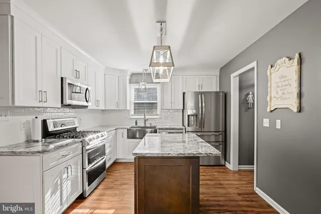 $539,900 | 16 South Pointe Lane, Fredericksburg, VA 22405