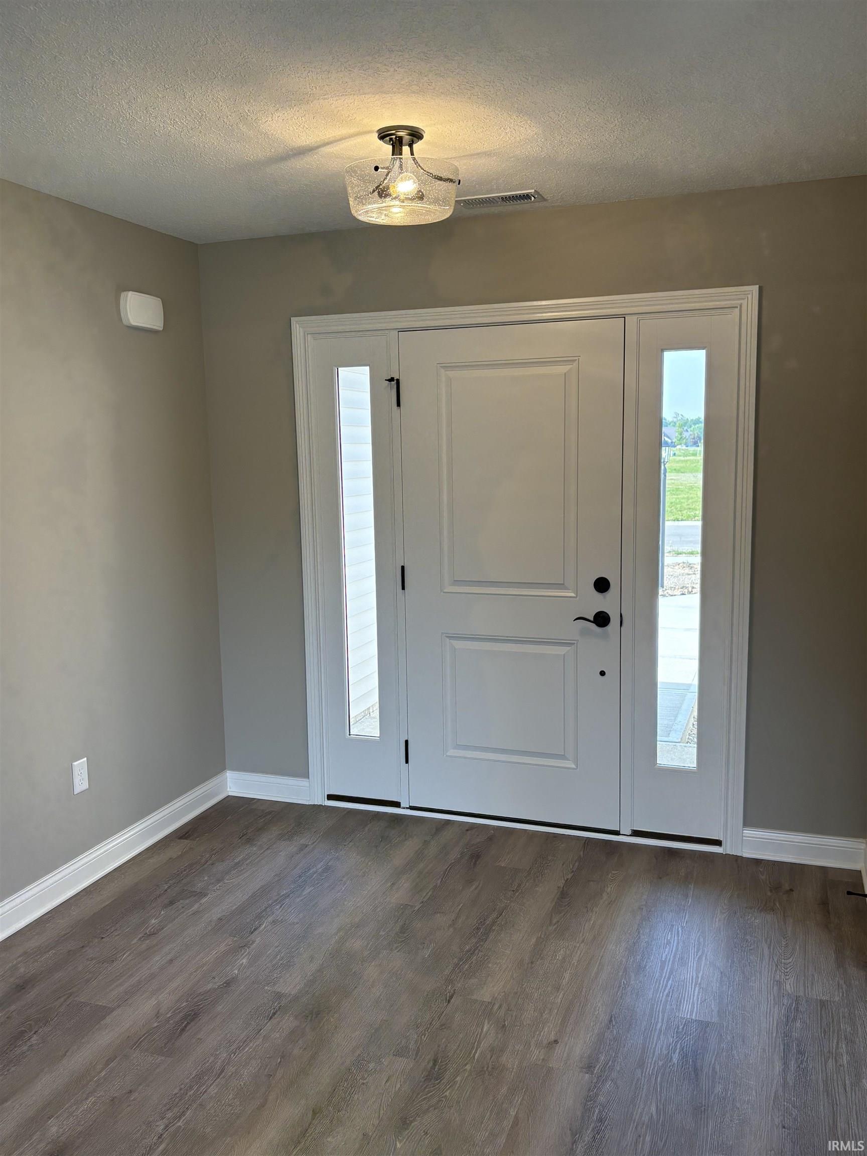 738 Poplar Pass Decatur, IN 46733 - Photo 2 of 19