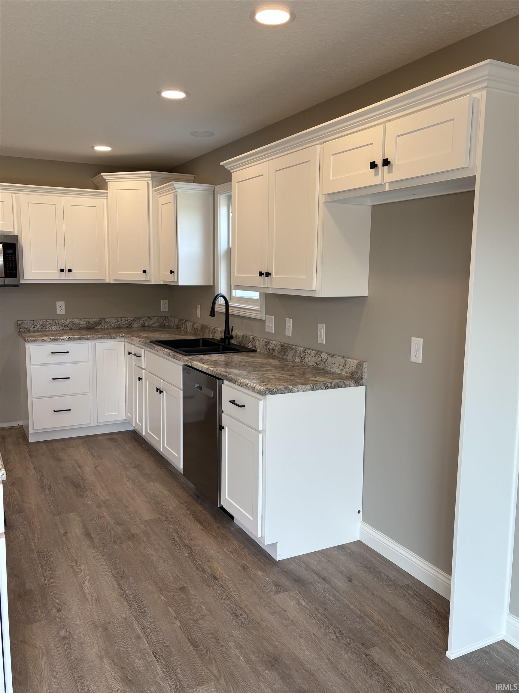 738 Poplar Pass Decatur, IN 46733 - Photo 6 of 19