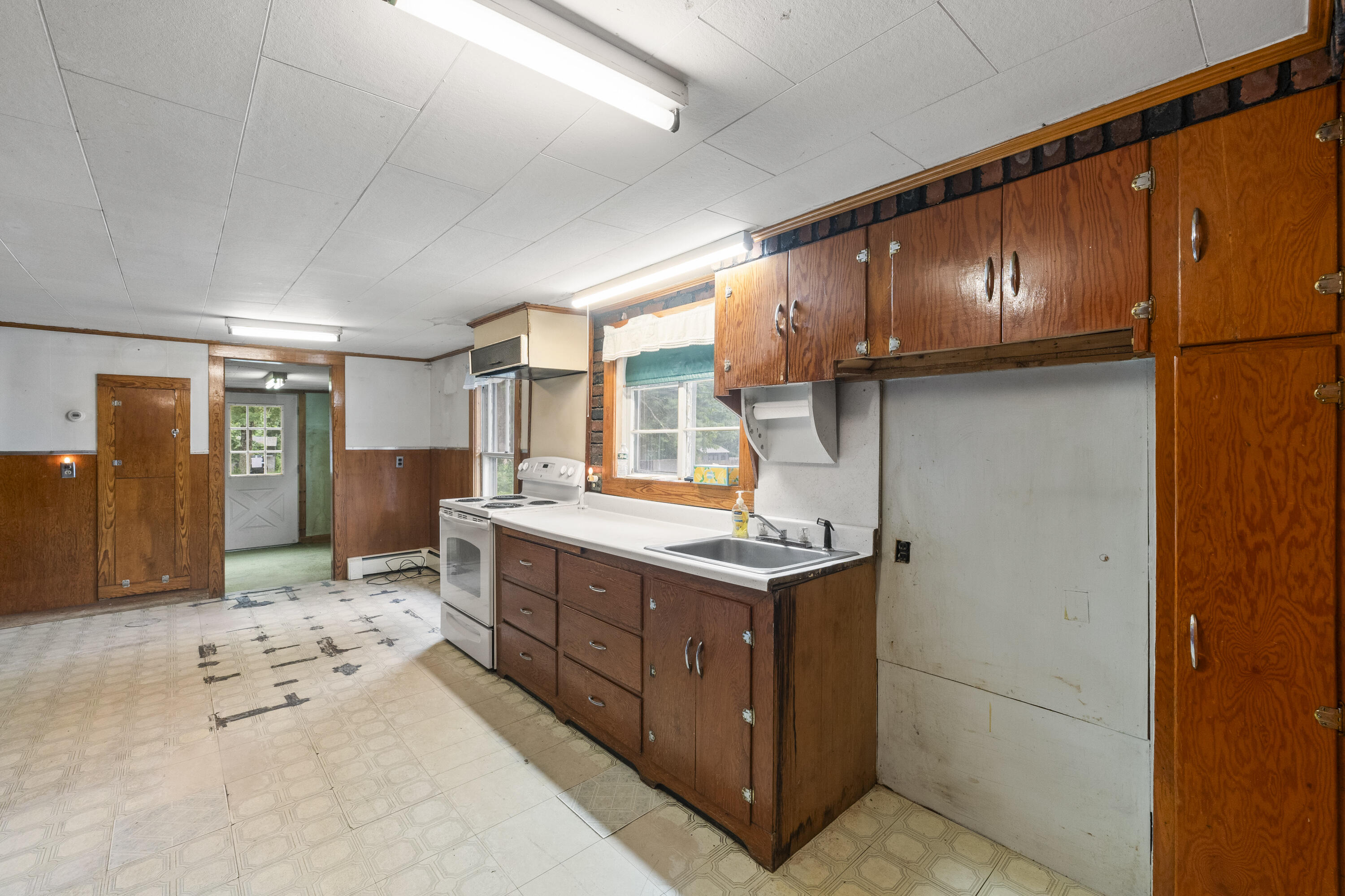 16 Webster Road Lisbon, ME 04250 - Photo 8 of 57 16 Webster Rd_111